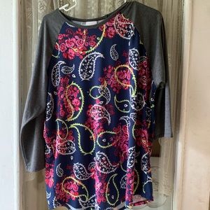 EUC Lularoe long sleeved shirt size 2XL.